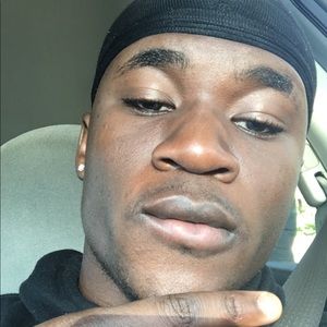 Meet your Posher, Lore